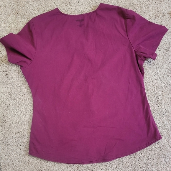 2/$30 - Scrubstar V-Neck Scrub Top Burgundy Wine short sleeve round - Size L - Picture 4 of 7